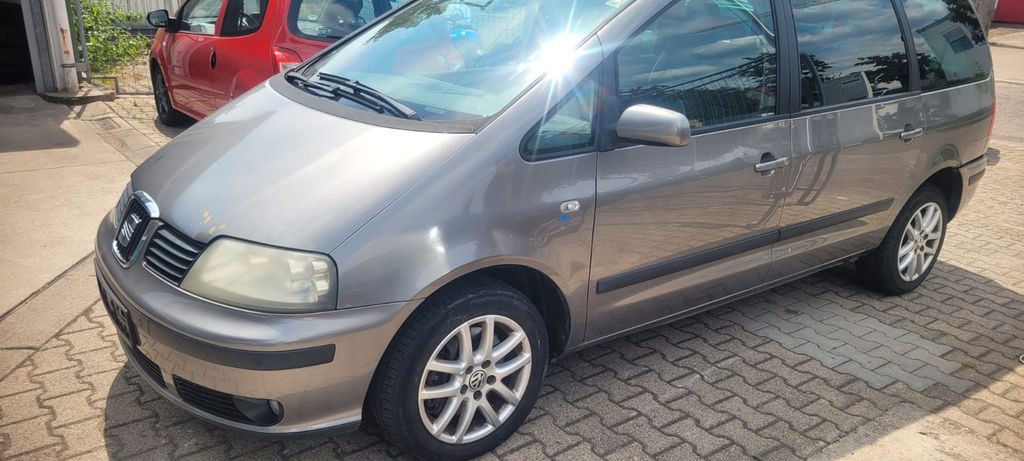 Seat Alhambra 256.015 km 800 &euro; Karlsruhe 76189