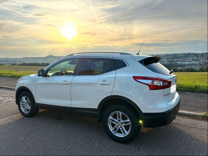Nissan Qashqai 112.300 km 12.500 € Pforzheim 75175