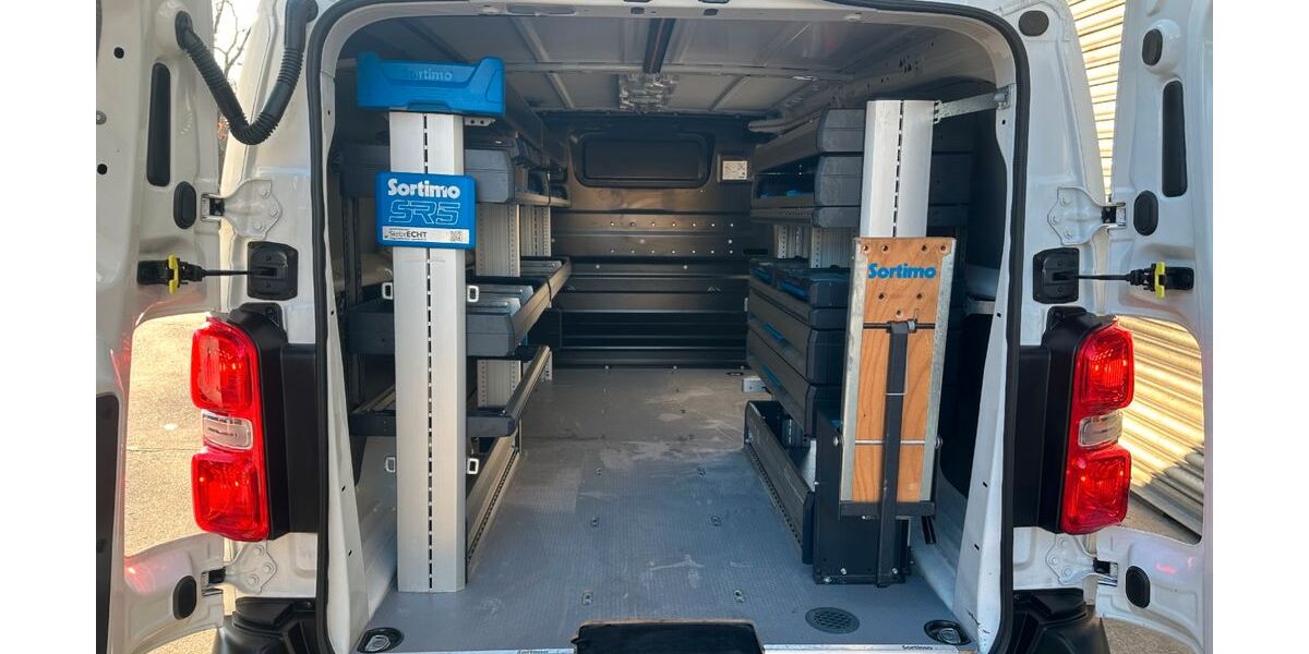 Opel Vivaro 54.499 km 18.900 &euro; Sindelfingen 71065