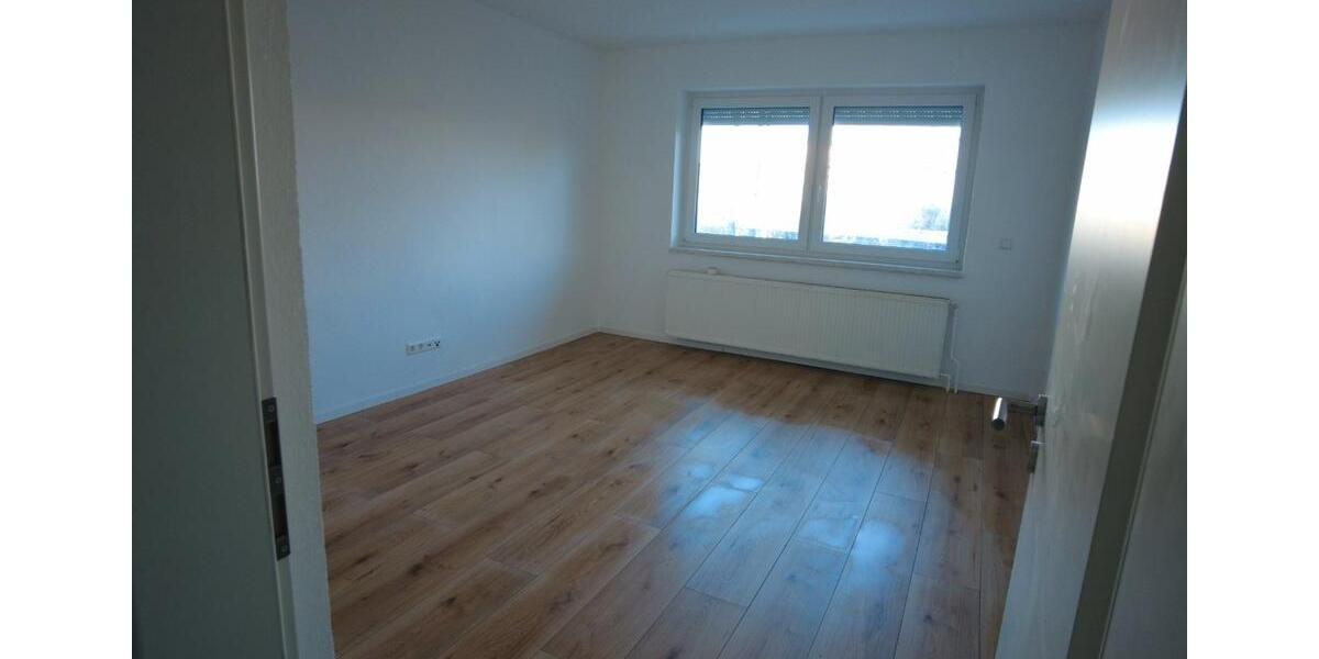 Erdgeschoßwohnung Pforzheim Nordstadt - 2 Zimmer, 70 m&sup2;, 900&euro; | Angebot:26062424