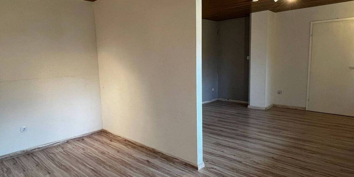 Mehrfamilienhaus, Wohnhaus Eisingen - 5 Zimmer, 151 m&sup2;, 375.000&euro; | Angebot:25708113