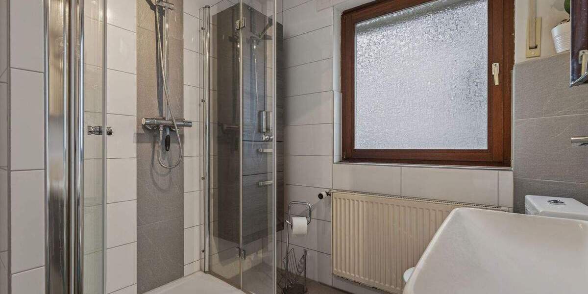 Doppelhaushälfte Karlsruhe Neureut - 6 Zimmer, 147 m&sup2;, 599.000&euro; | Angebot:25681026