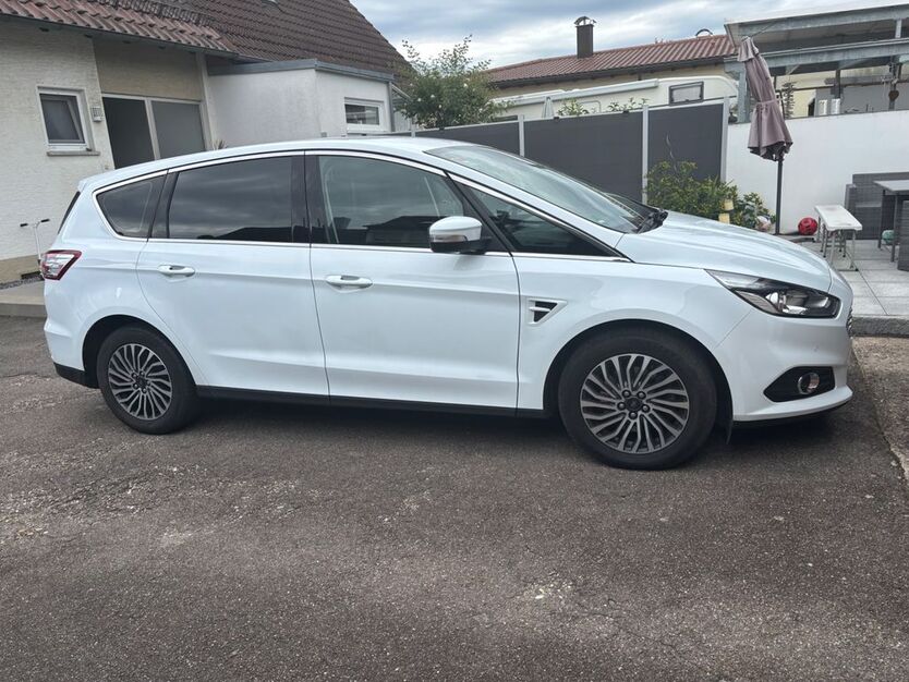 Ford S-Max 150.000 km 16.800 € Rutesheim 71277