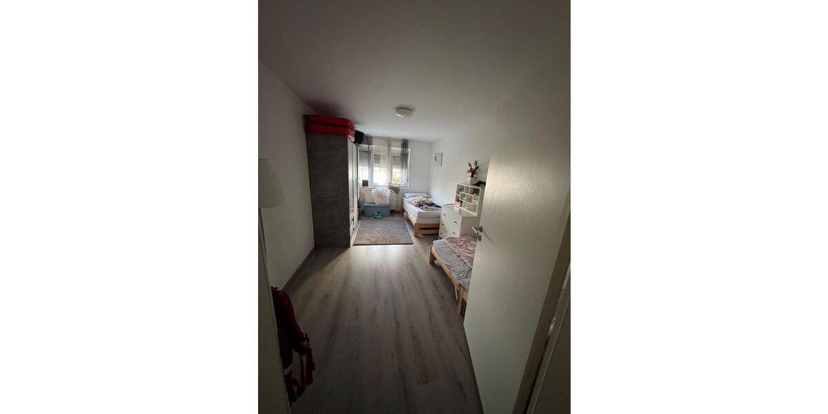 Etagenwohnung Pforzheim Dillweißenstein - 3 Zimmer, 89 m&sup2;, 230.000&euro; | Angebot:26104324