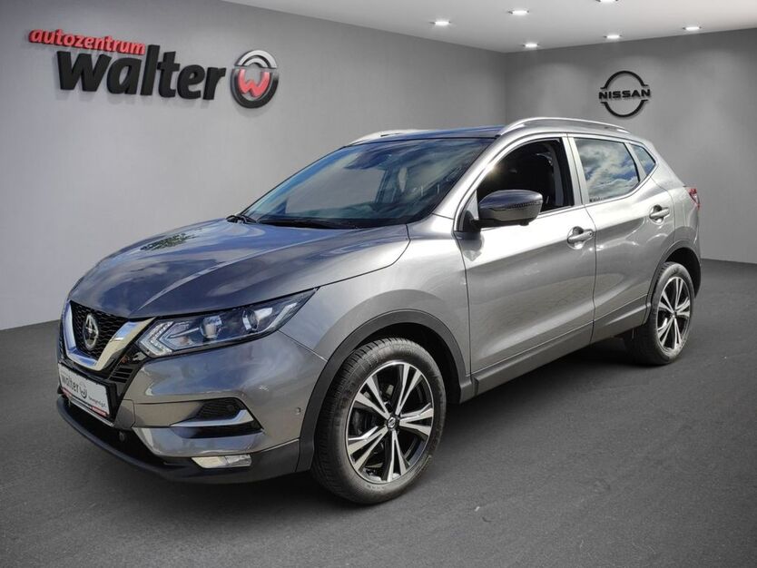Nissan Qashqai 98.300 km 17.990 € Pforzheim 75177