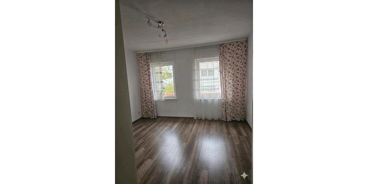 Etagenwohnung Pforzheim Nordstadt - 4 Zimmer, 115 m&sup2;, 259.000&euro; | Angebot:26443944