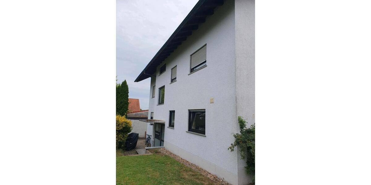 Dachgeschoßwohnung Kraichtal - 3 Zimmer, 80 m&sup2;, 620&euro; | Angebot:25319625