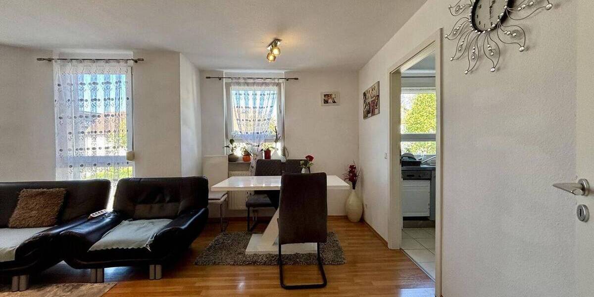 Etagenwohnung Sindelfingen Mitte - 4 Zimmer, 101 m&sup2;, 458.000&euro; | Angebot:26503079