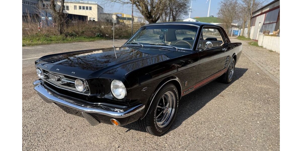 Ford Mustang 999.999 km 43.590 &euro; Karlsruhe 76189