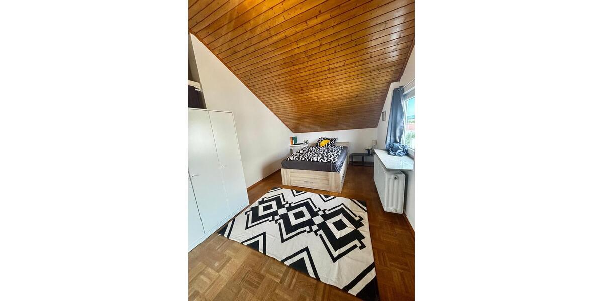 Etagenwohnung Vaihingen an der Enz - 3 Zimmer, 74 m&sup2;, 1.500&euro; | Angebot:26448400