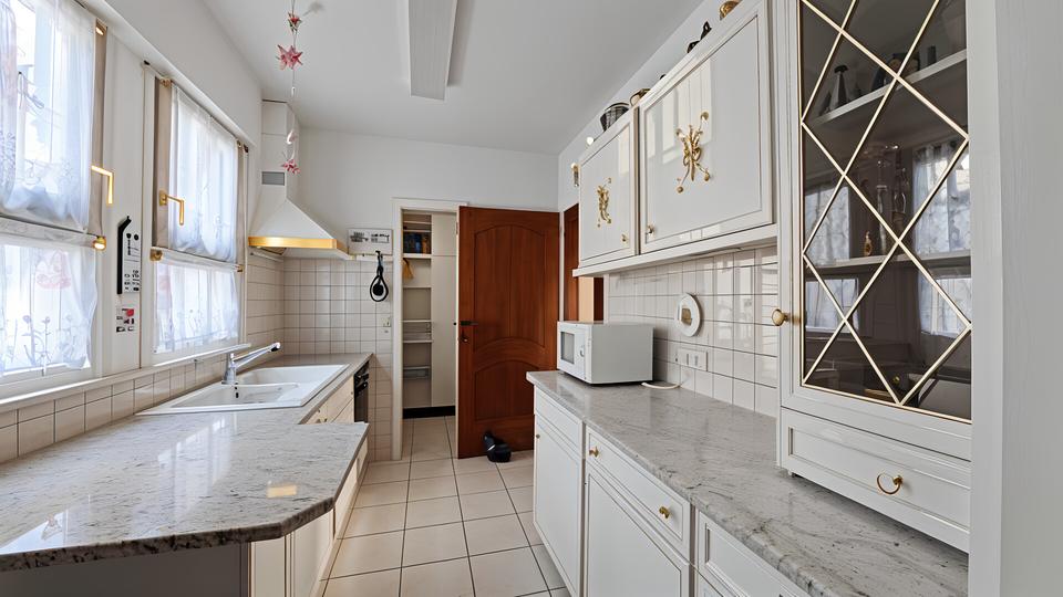 Erdgeschoßwohnung Weil der Stadt - 4.5 Zimmer, 169 m&sup2;, 1.860&euro; | Angebot:25809887