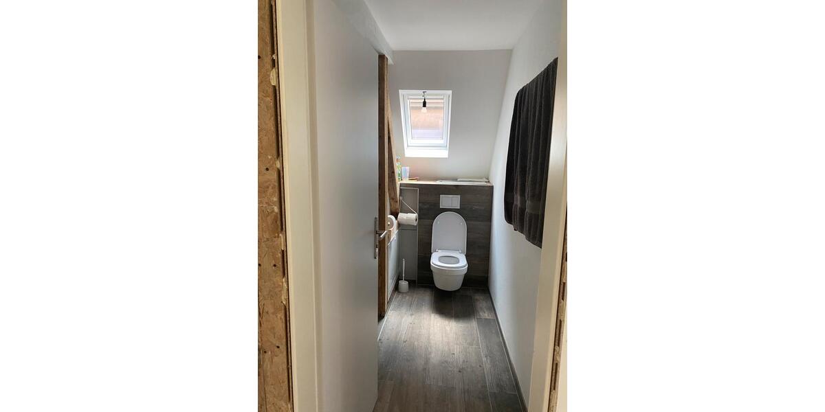 Etagenwohnung Karlsbad - 6 Zimmer, 130 m&sup2;, 470&euro; | Angebot:27604879