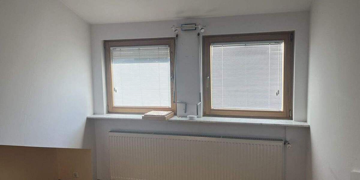 Reihenendhaus Leonberg Gebersheim - 4 Zimmer, 141 m&sup2;, 420.000&euro; | Angebot:25399144