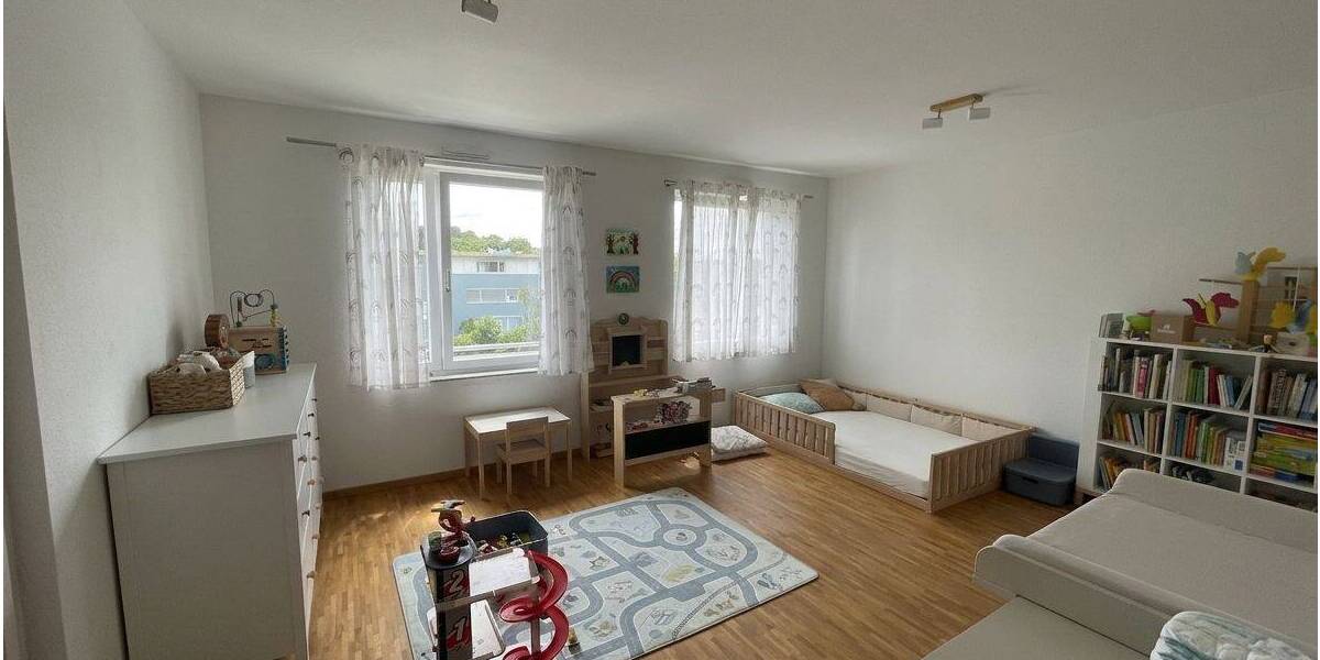 Etagenwohnung Karlsruhe / Neureut Neureut - 4 Zimmer, 144 m&sup2;, 1.720&euro; | Angebot:26916849