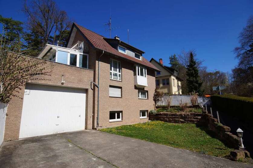 Haus zum Kaufen in Leonberg 880.000 € 208 m²