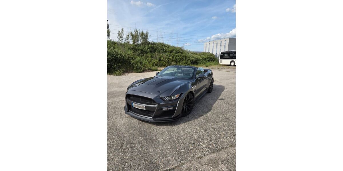 Ford Mustang 76.700 km 20.000 &euro; Gaggenau 76571