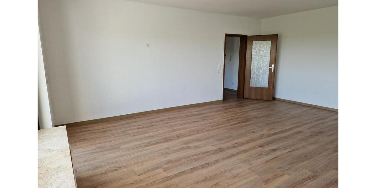 Etagenwohnung Karlsruhe Neureut - 2 Zimmer, 76 m&sup2;, 1.070&euro; | Angebot:26690169