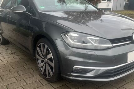 VW Golf 44.200 km 22.490 &euro; Weingarten 76356