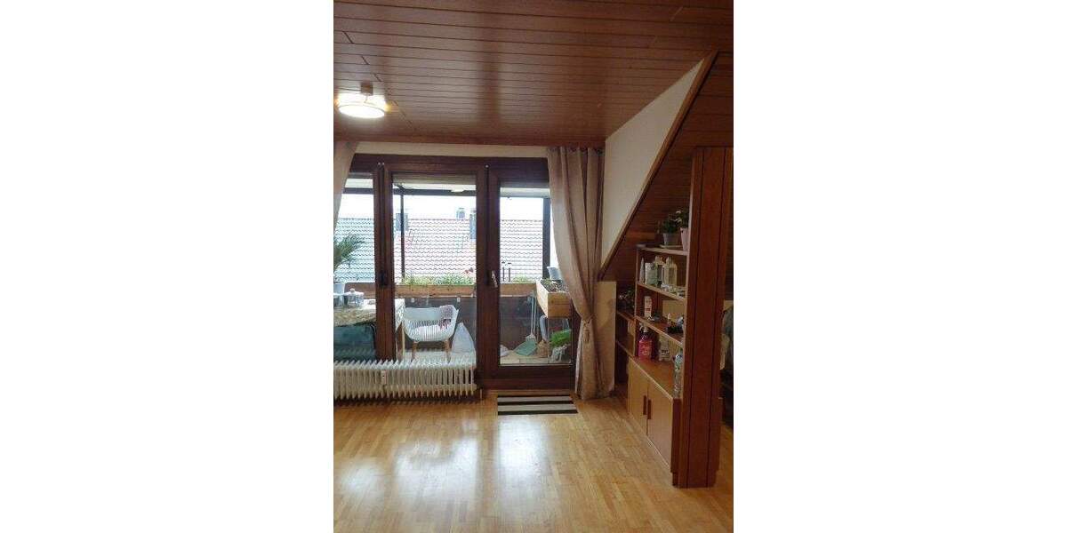 Etagenwohnung Pforzheim Nordstadt - 3 Zimmer, 82 m&sup2;, 215.000&euro; | Angebot:26157458