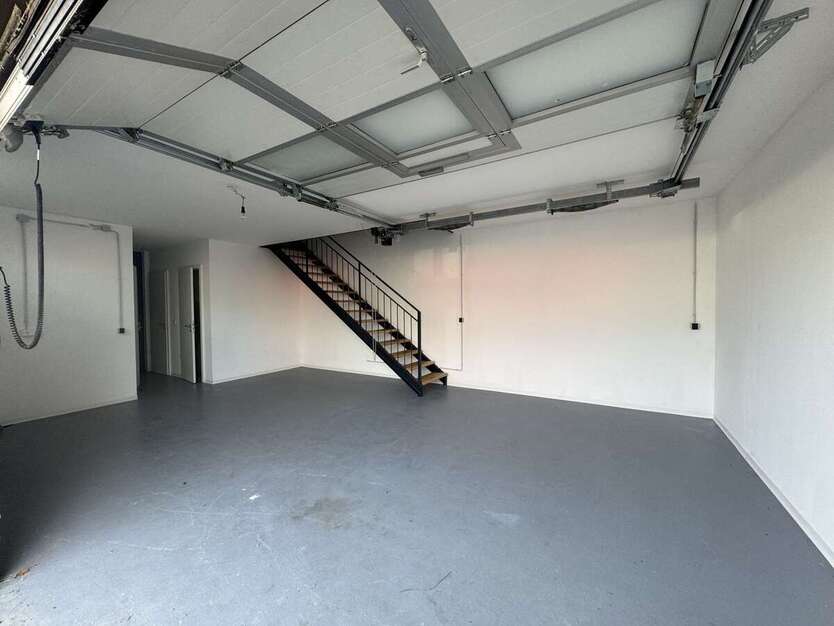 Investieren im Silberstreifen: Wohn-Gewerbeimmobilie mit Garten, Garage & Flexibilitä 6 zimmer