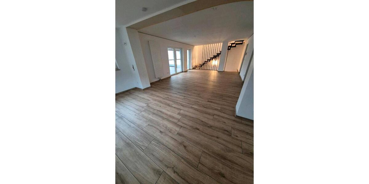 Einfamilienhaus Kämpfelbach - 8 Zimmer, 186 m&sup2;, 539.000&euro; | Angebot:24819833