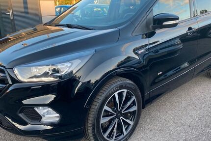 Ford Kuga 142.000 km 15.950 € Niefern bei Pforzheim 75223