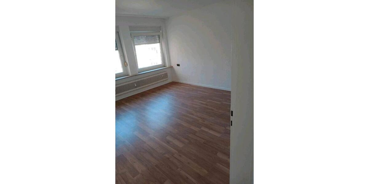 Etagenwohnung Pforzheim Nordstadt - 2 Zimmer, 74 m&sup2;, 700&euro; | Angebot:26059742