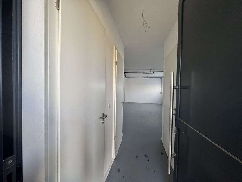 Investieren im Silberstreifen: Wohn-Gewerbeimmobilie mit Garten, Garage & Flexibilitä 6 zimmer