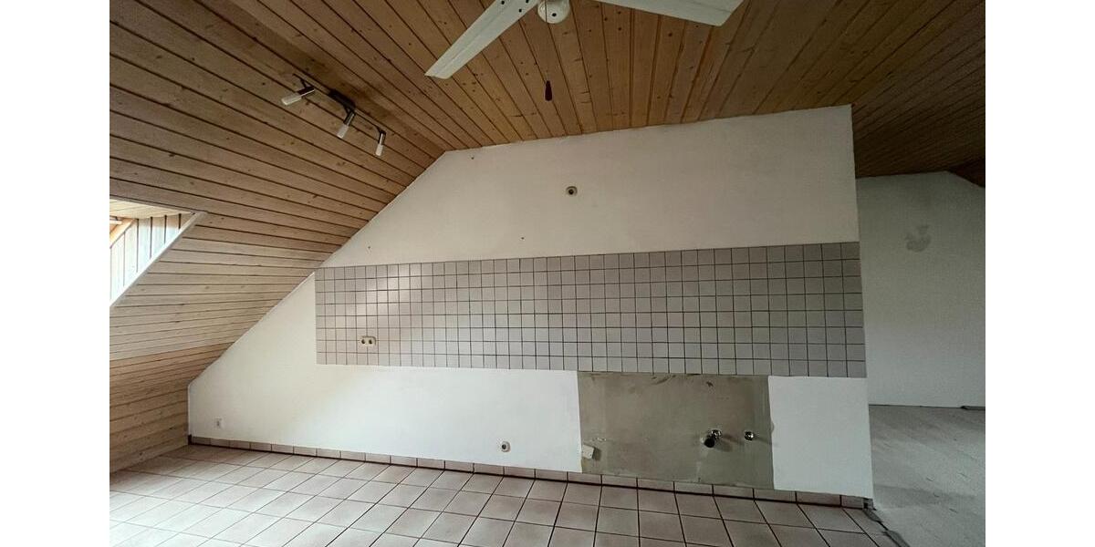 Dachgeschoßwohnung Pfinztal - 1 Zimmer, 43 m&sup2;, 510&euro; | Angebot:25768038