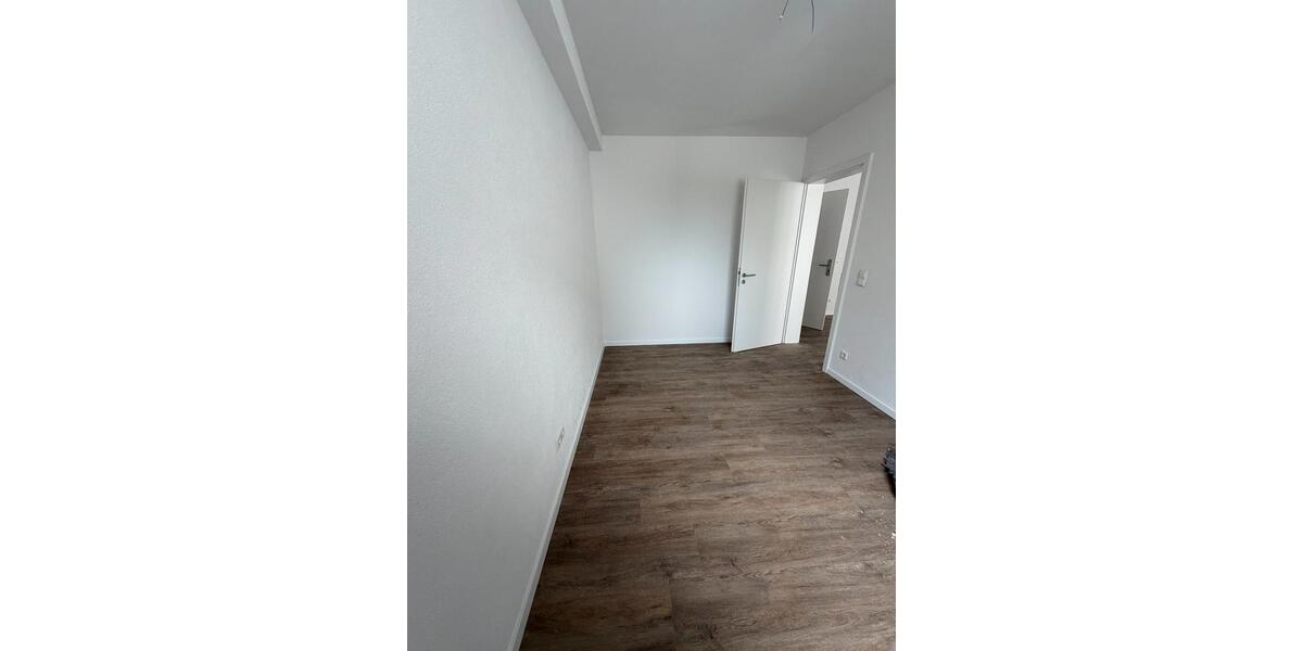 Etagenwohnung Stutensee - 3 Zimmer, 75 m&sup2;, 1.200&euro; | Angebot:26649612