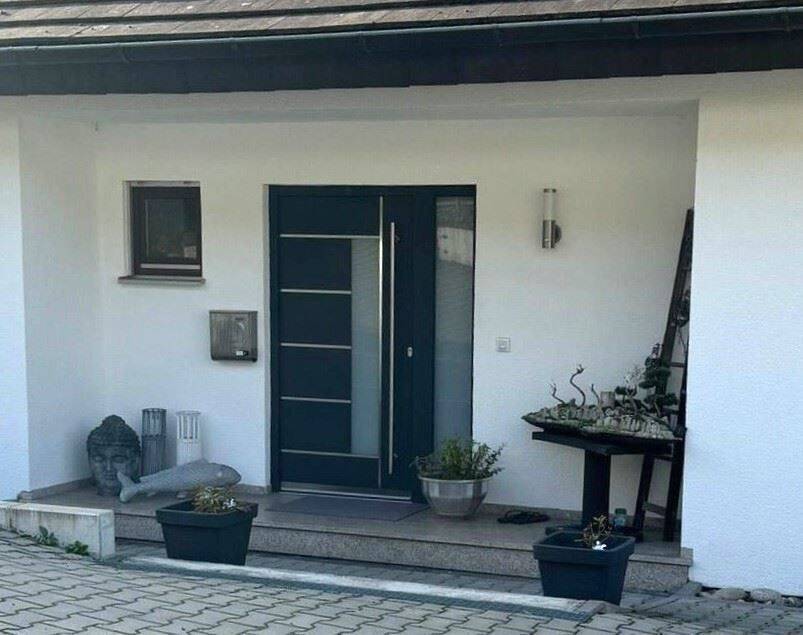 Vielseitiges Einfamilienhaus in idyllischer Lage - perfekt für Familien oder mehrere Generationen