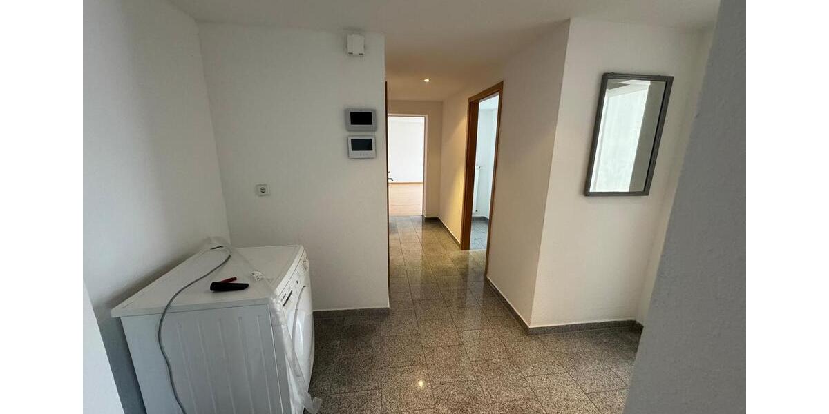 3-Zimmer-EG-Wohnung mit Hof in Niefern zimmer