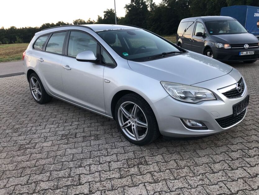 Opel Astra 292.000 km 2.200 € Neuhausen-Pforzheim 75242