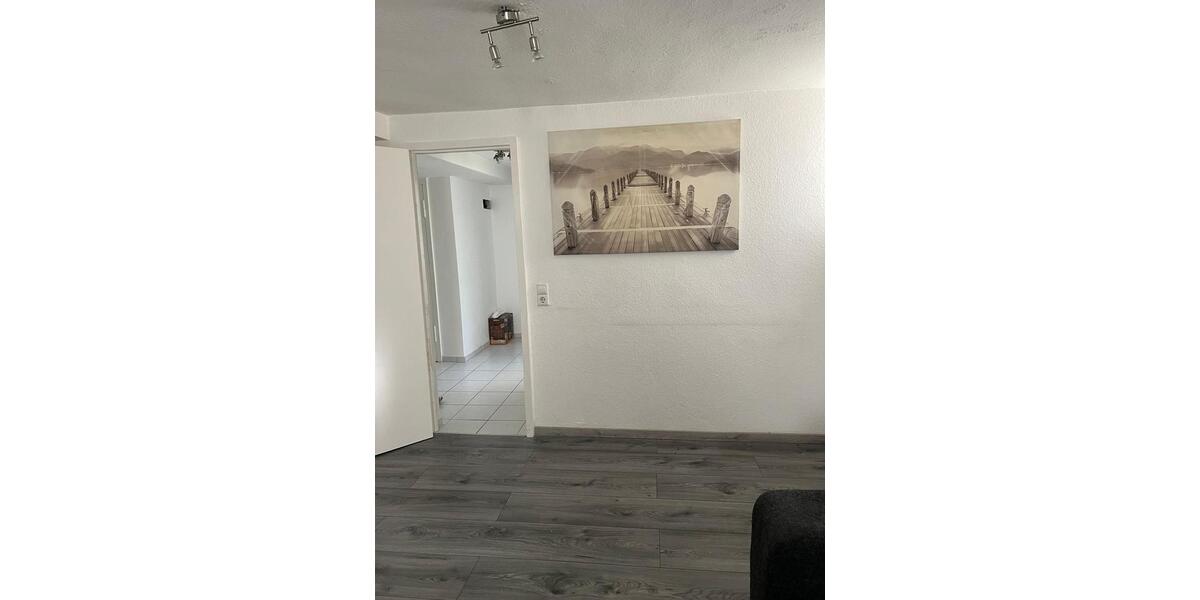 Etagenwohnung Gerlingen - 2 Zimmer, 65 m&sup2;, 600&euro; | Angebot:26386659