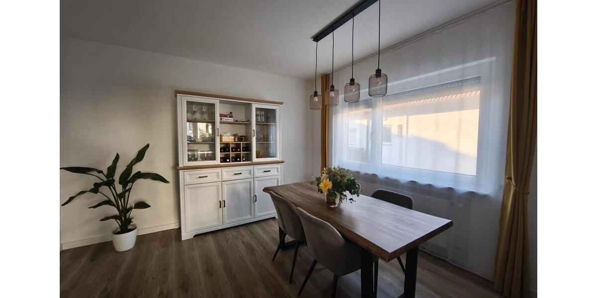 Erdgeschoßwohnung Renningen - 4 Zimmer, 98 m&sup2;, 485.000&euro; | Angebot:27092117