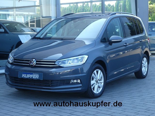 VW Touran 28.580 km 30.900 &euro; Vaihingen / Enz 71665