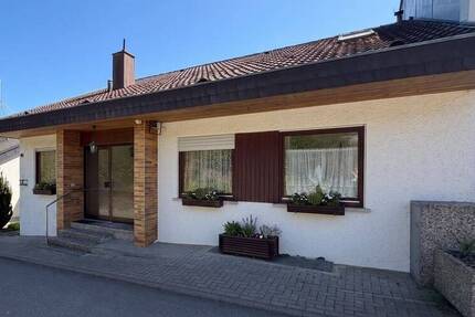 Haus Ostelsheim - 8 Zimmer, 216 m&sup2;, 479.000&euro; | Angebot:26915573