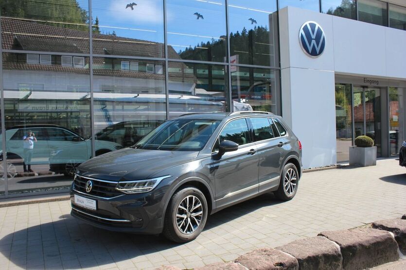 VW Tiguan 77.590 km 26.290 € Wildberg 72218