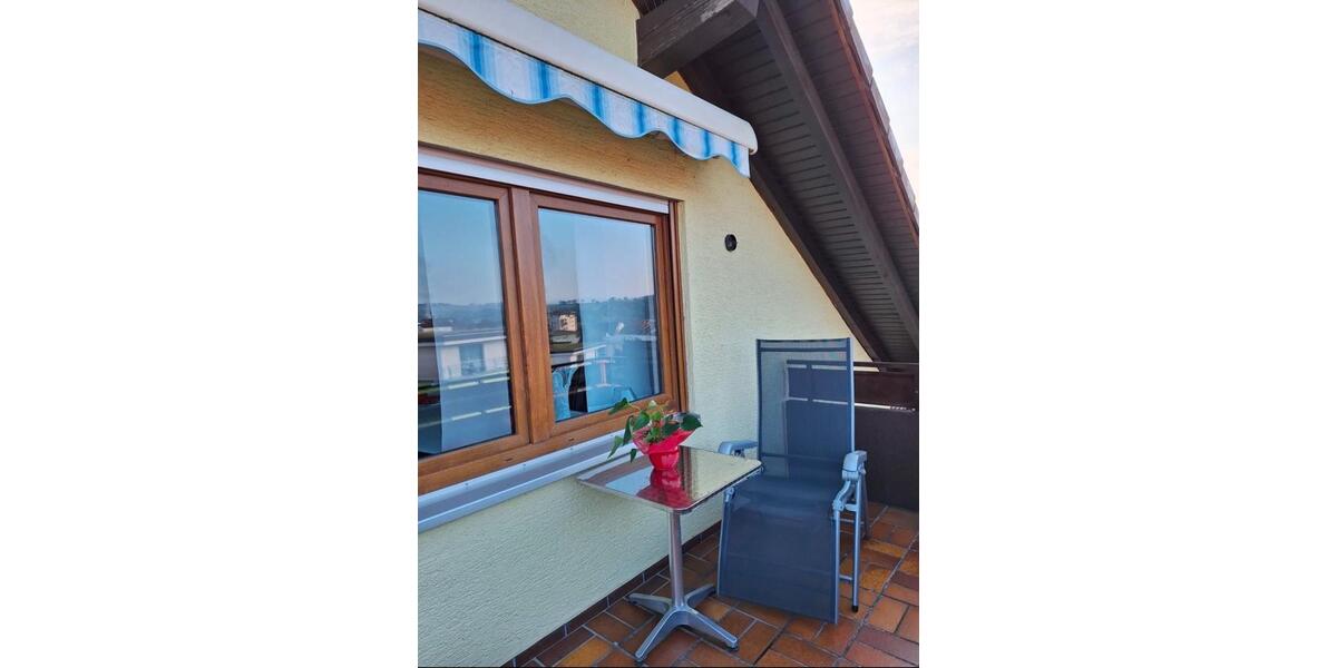 Dachgeschoßwohnung Bretten - 3.5 Zimmer, 100 m&sup2;, 299.000&euro; | Angebot:26521272