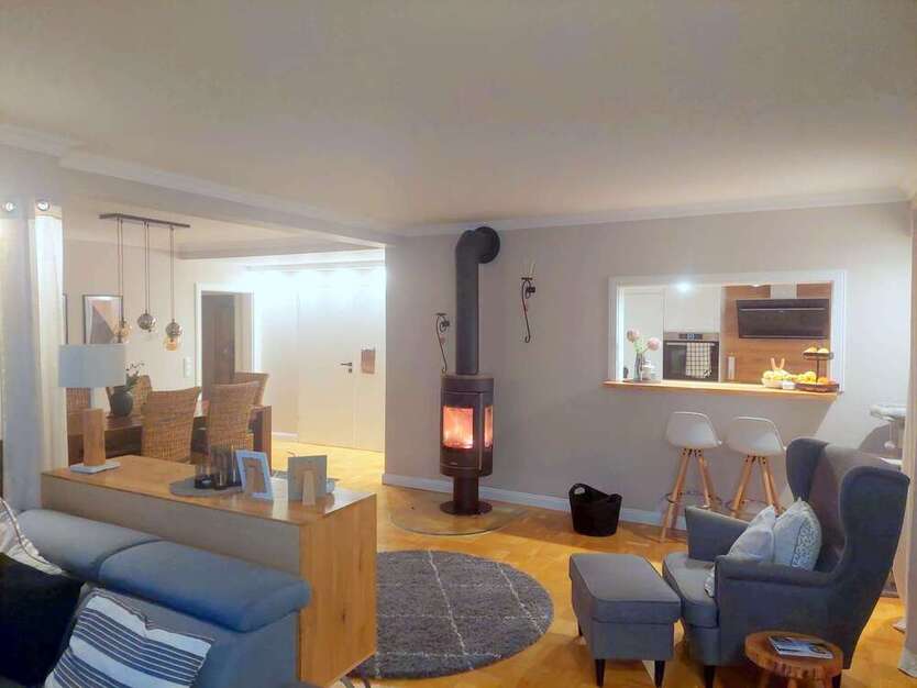 Haus zum Kaufen in Straubenhardt 698.000 € 211 m²