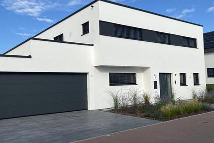 Einfamilienhaus mit Doppelgarage für höchste Ansprüche Sulzfeld zimmer