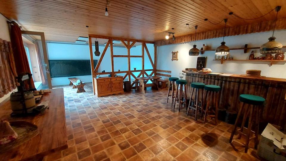 Einfamilienhaus Schömberg - 10 Zimmer, 380 m&sup2;, 950.000&euro; | Angebot:26680340