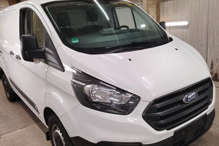 Ford Transit Custom 218.000 km 8.999 &euro; Ditzingen 71254