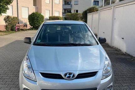 Hyundai i20 159.871 km 4.000 &euro; Karlsbad 76307