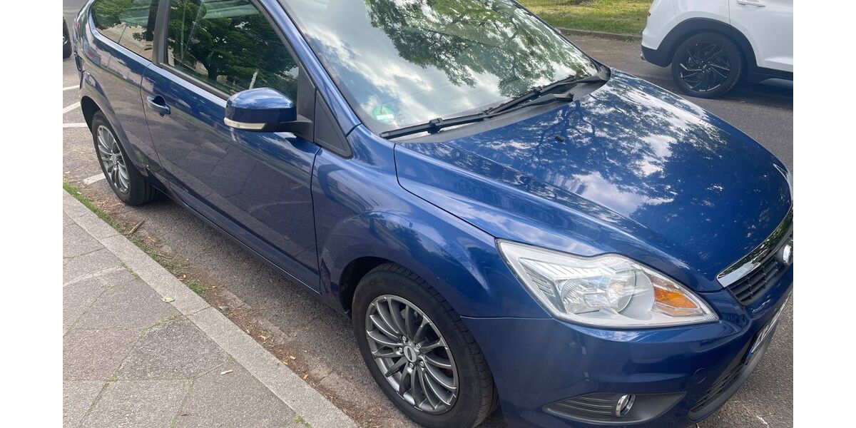 Ford Focus 178.000 km 2.500 &euro; Karlsruhe 76187