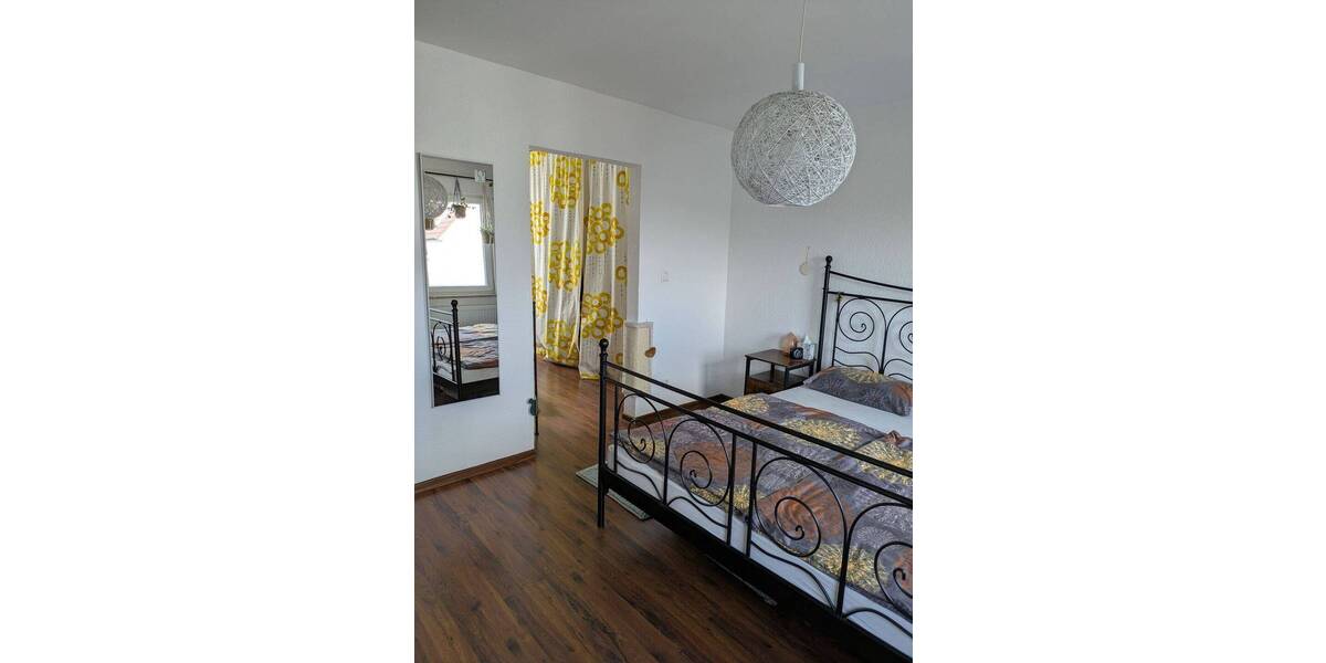 Pforzheim-Birkenfeld-Großzügige Doppelhaushälfte 7 zimmer