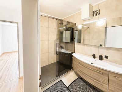 STILVOLL, RENOVIERT MIT HAUSPOOL - Etagenwohnung Bretten | Angebot:27095306