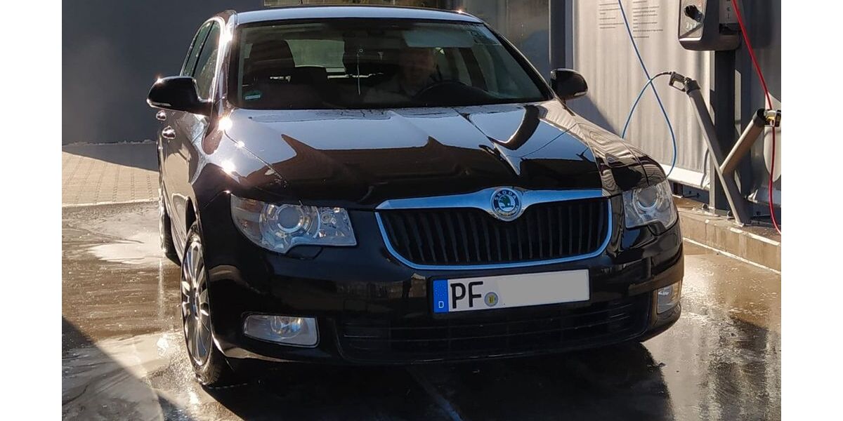 Skoda Superb 182.500 km 4.590 &euro; Birkenfeld 75217