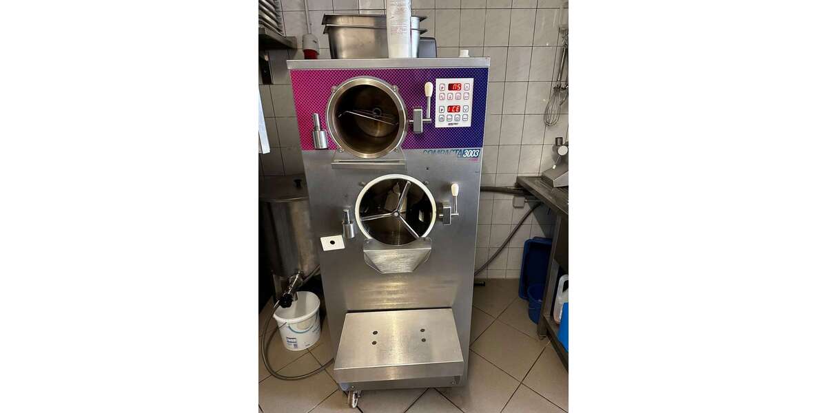 Eiscafé mit großer Terrasse in guter Lage - Gewerbeobjekt Karlsruhe Durlach | Angebot:24472346