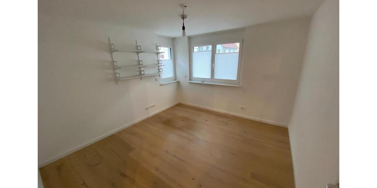 Erdgeschoßwohnung Weissach - 4.5 Zimmer, 112 m&sup2;, 1.560&euro; | Angebot:26449296